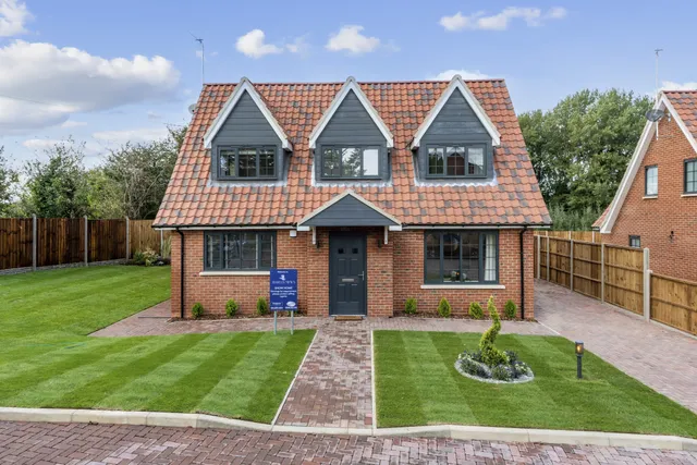 Plot 1 Barley Mews Barley Mow Lane, St. Albans, AL4