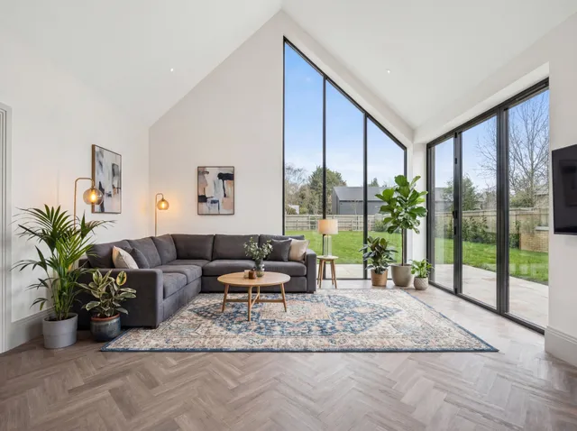 Kennel Lane, Harpenden, AL5