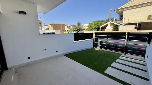 CBM Homes في سان بيدرو دل بيناتار، مورسيا