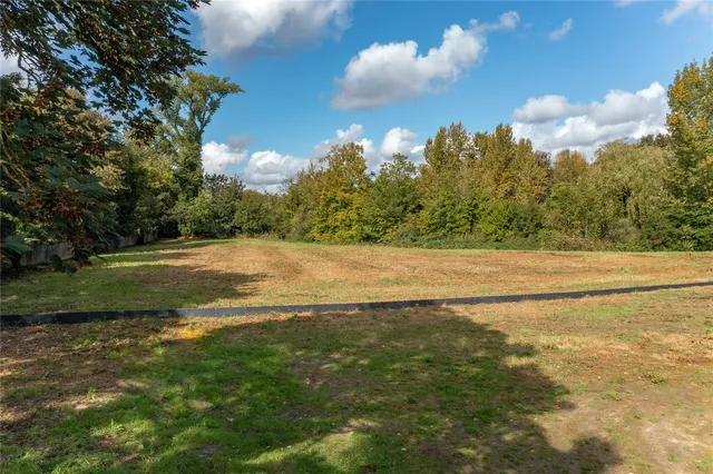 Clapton Approach, Wooburn Green, High Wycombe