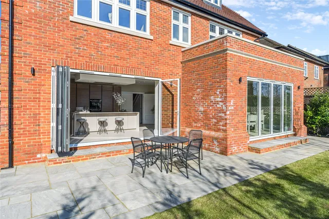 Claremont Place, Firs Walk, Northwood