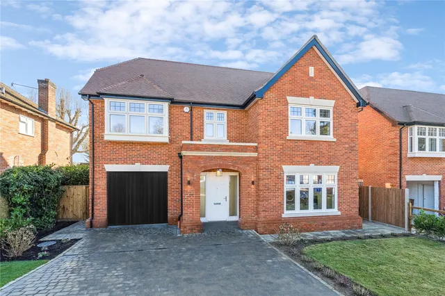 Claremont Place, Firs Walk, Northwood