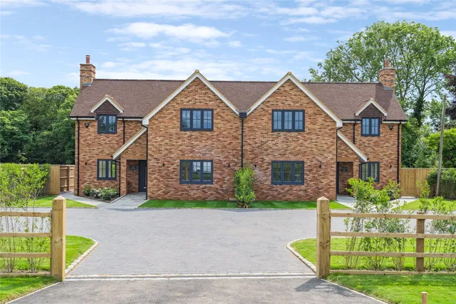 108-110, Botley Road, Chesham, Buckinghamshire