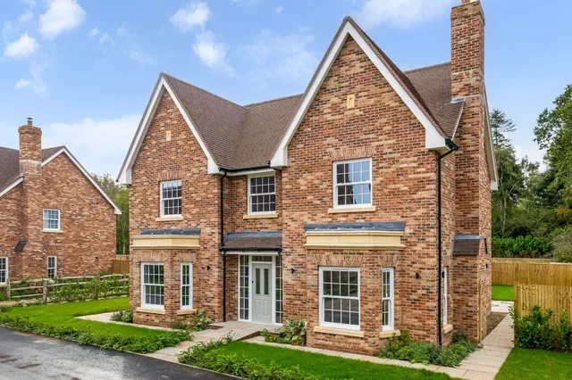 Redbridge Lane, Crossways, Dorchester