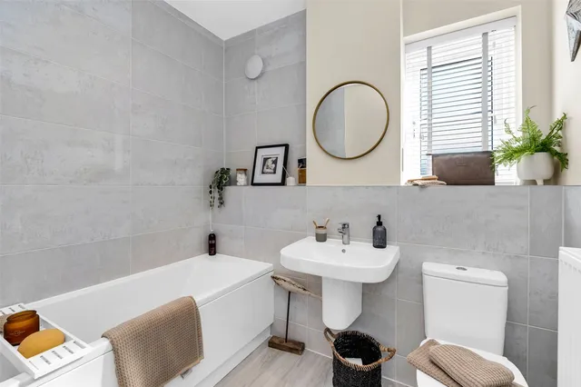 Brundall Meadows, Brundall Road, Brundall