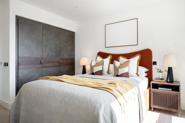 One Clapham Junction, Burridge Gardens, Clapham Junction
