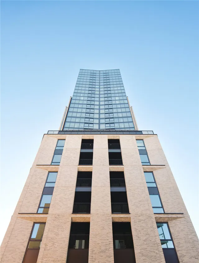14, Vetro, West India Dock Road, London