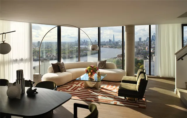 14, Vetro, West India Dock Road, London