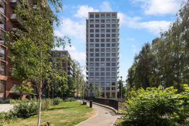 3, Starboard Way, London