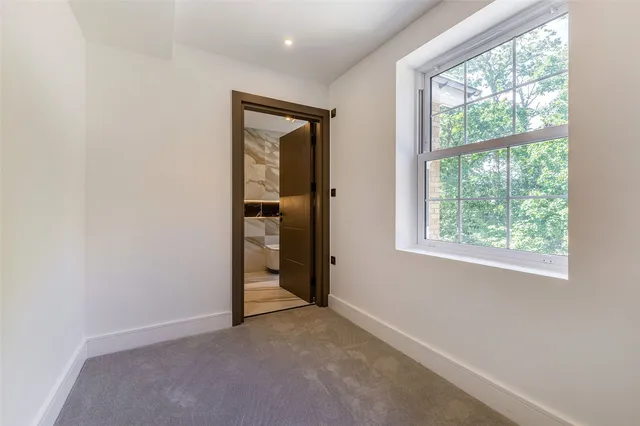 32, Green Lane, Cobham, Surrey