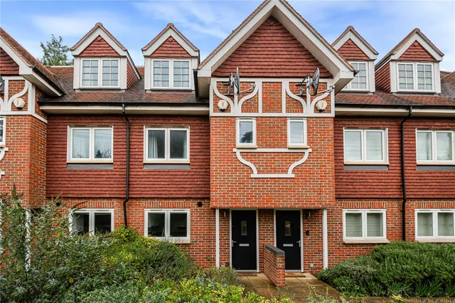 1036, Oxford Road, Tilehurst, Reading