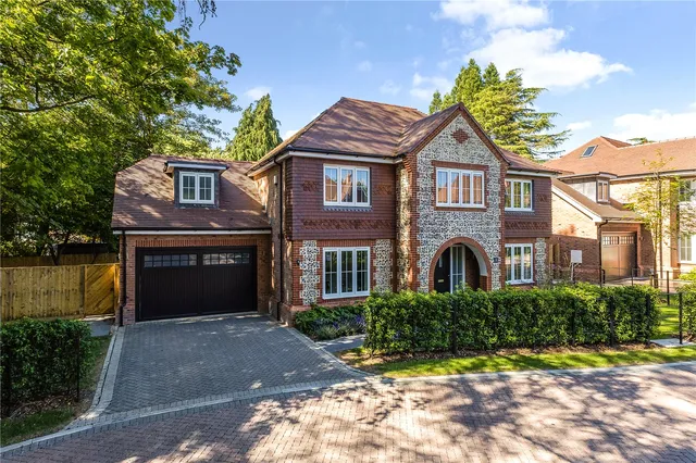 Hudson Gardens, Tower Road, Hindhead