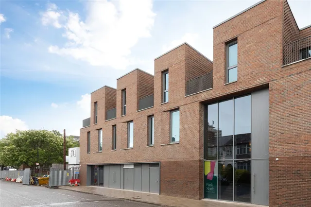 52, Park North, Stamford Road, Seven Sisters