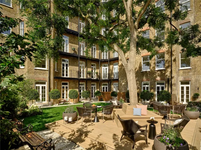 Allen House, 8 Allen Street, London