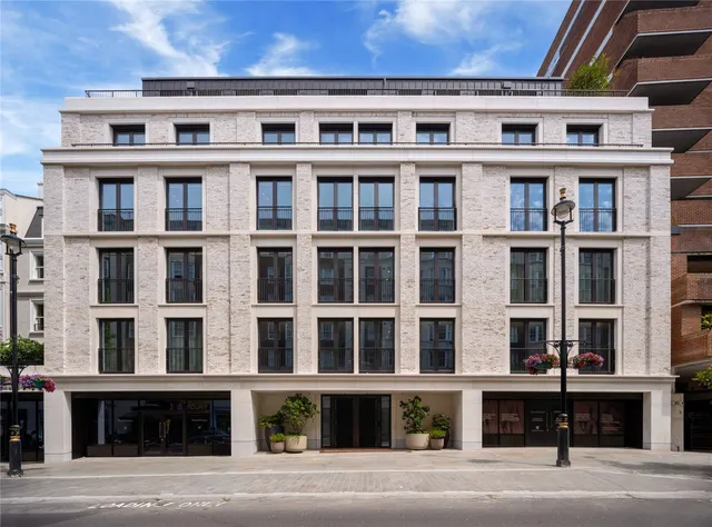 28-34, Vabel Townhouse, Queensway, London