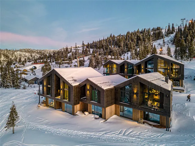 Ski-In/Ski-Out Apartments, Kvitfjell, Norway