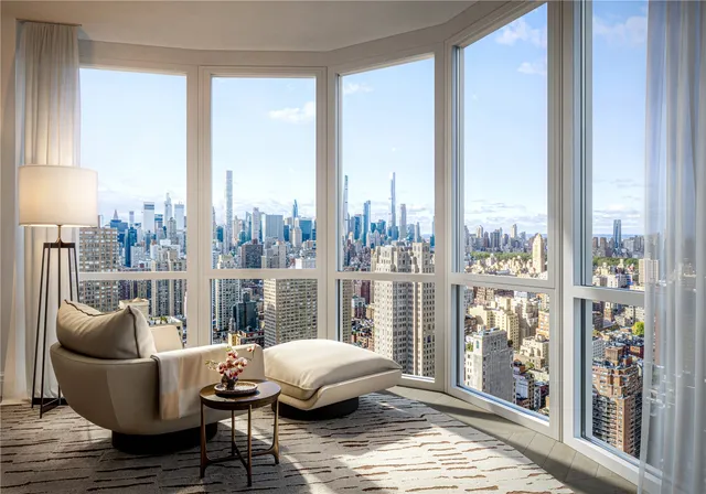 ذا ستراثمور، 400 شارع إيست 84، نيويورك، NY 10028، نيويورك