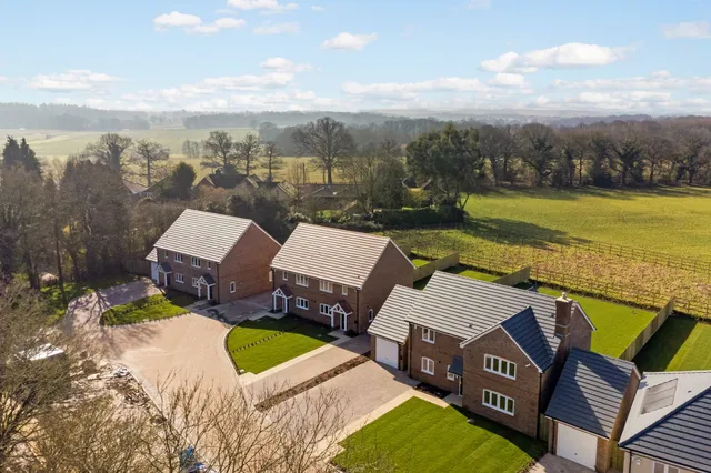 Meadow View, Fields View Close, Pamber End, Tadley