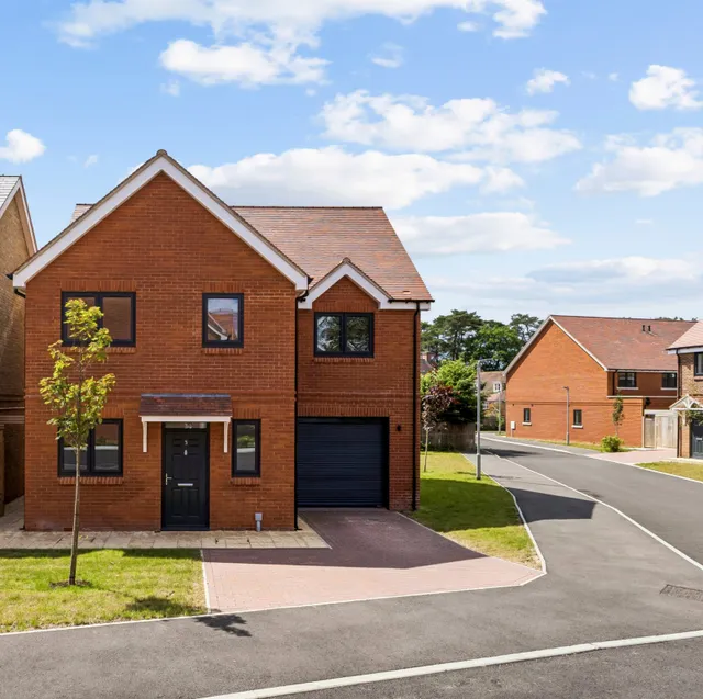 Hind Gardens, Hindhead, Surrey