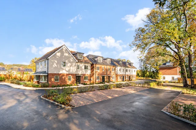 Chapel Gardens, Alton, GU34