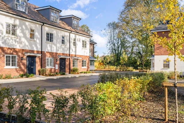 Chapel Gardens, Alton, GU34
