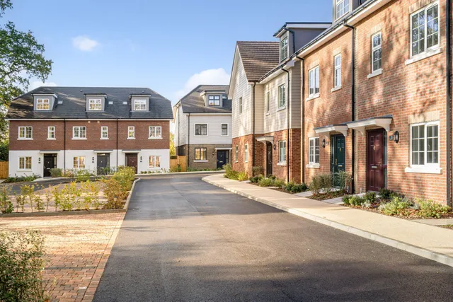 Chapel Gardens, Alton, GU34