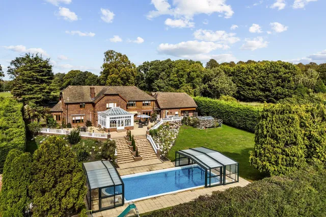 Fryern Road, Pulborough, RH20