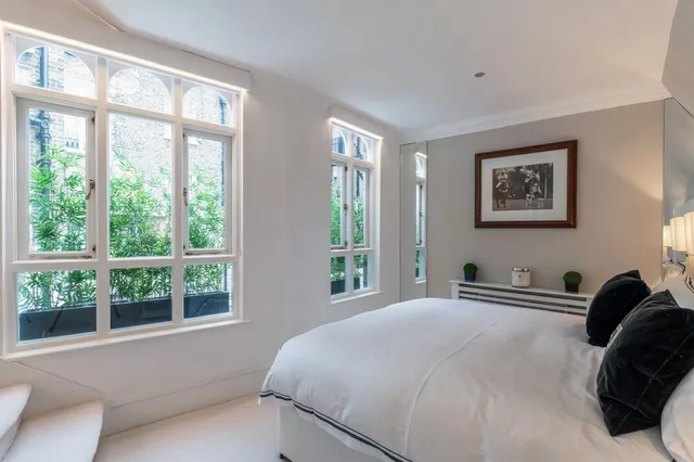 West Halkin Street, London, SW1X