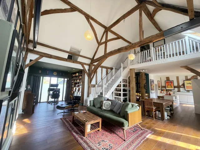 Pembridge Gardens, Bragbury End, SG2