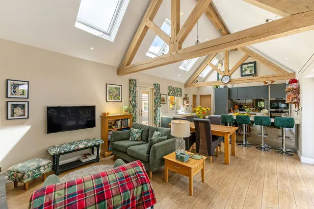 Moonsbrook, Oakhill, BA3