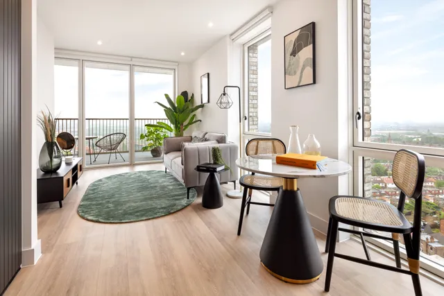 The Verdean, Joseph Avenue, London, W3