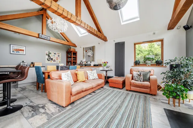 Hawkins Grove, Church Crookham, GU51