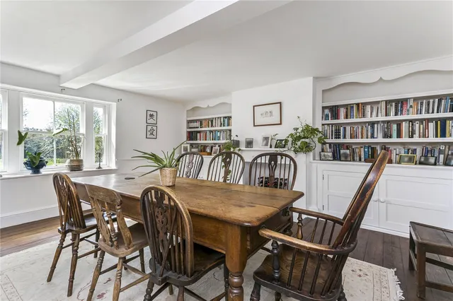 Bloomfield Hatch, Mortimer, RG7