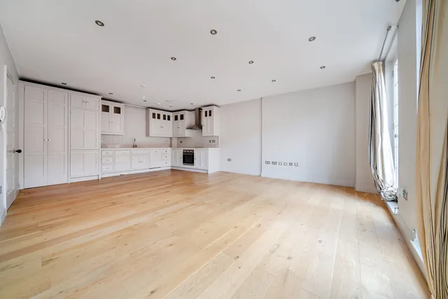 25 Bartholomew Street, Newbury, RG14