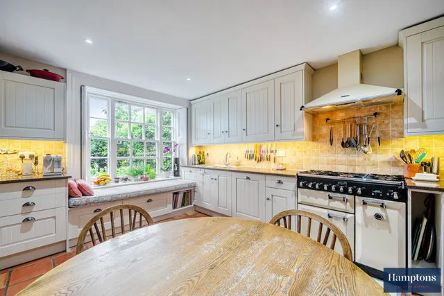 Bury Farm, Amersham, HP7