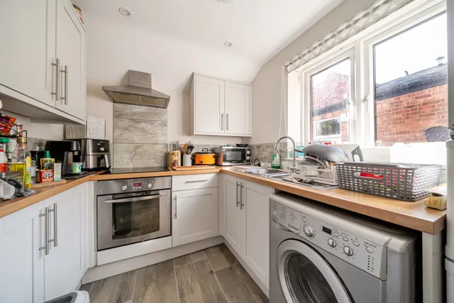 High Street, Kings Stanley, GL10