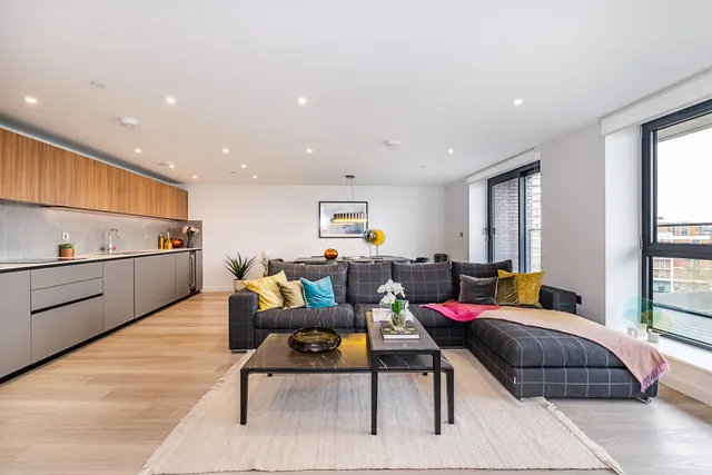 Horizon, Plough Road, London, SW11