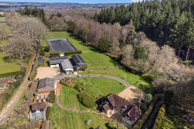 Row Lane, Albury, GU5
