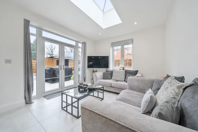 Uttley Lane, Beaconsfield, HP9