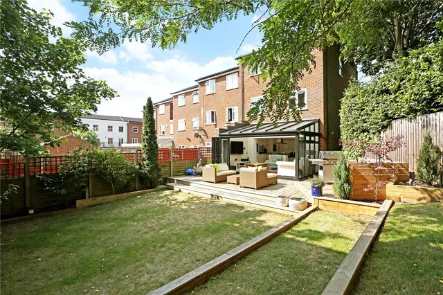 Southridge Place, LONDON, SW20