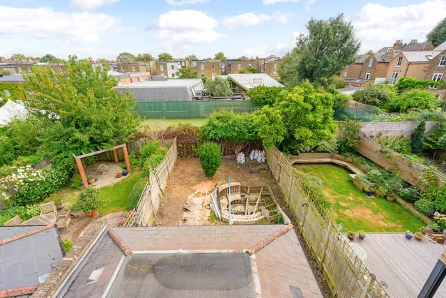 Homefield Road, London, W4