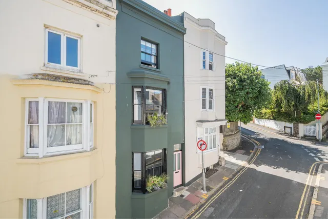 North Road, Brighton, BN1