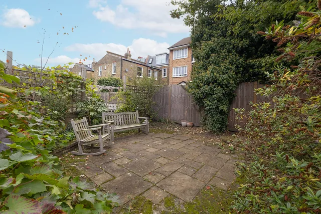 St. Ann's Park Road, London, SW18
