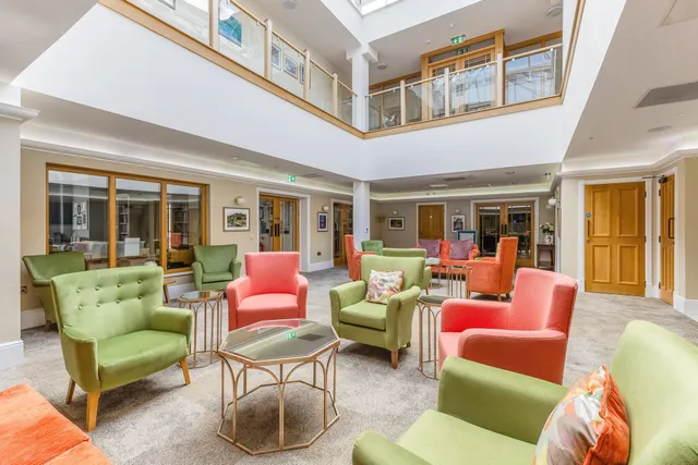 Tudor Court, Liphook, GU30