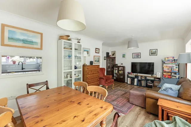 Hearne Road, London, W4