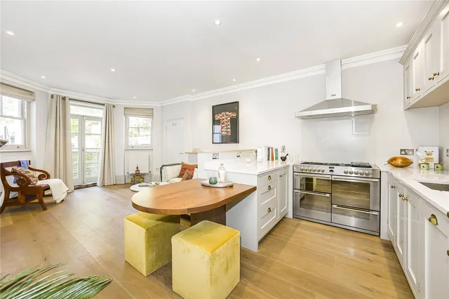 6 St. Johns Park, London, SE3