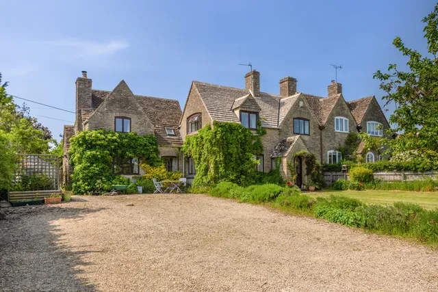 Nr. Daglingworth, Cirencester, GL7