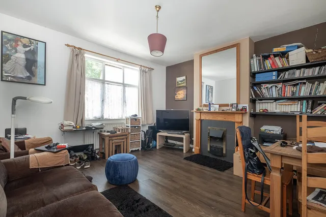 Ashley Road, Hampton, TW12
