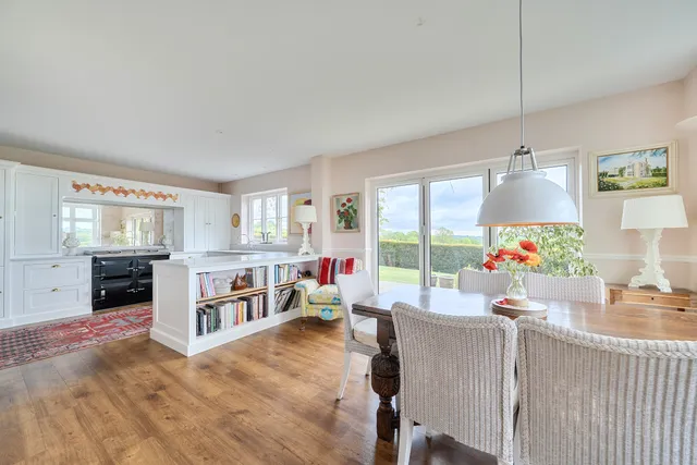 School Hill, Burwash, TN19