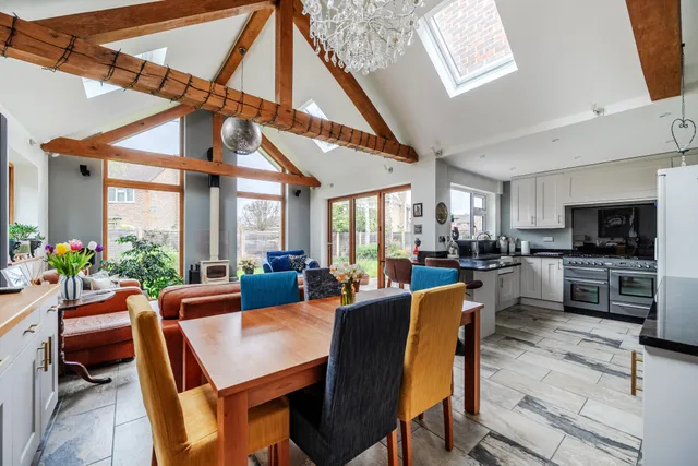Hawkins Grove, Church Crookham, GU51